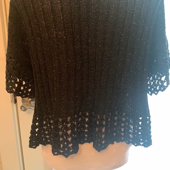 Nygard Collection soft topper to pair with tank, adds a classy look for dinner - Picture 5 of 8